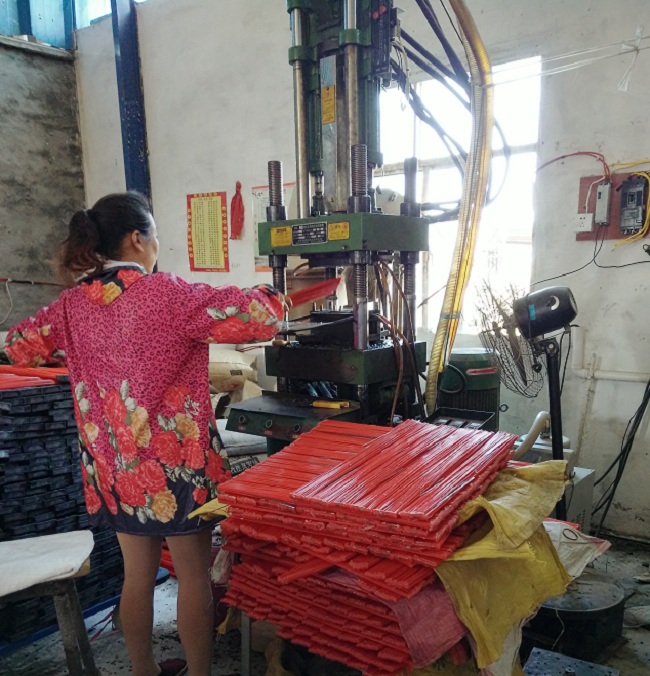 掃路刷方塊形狀製作機械